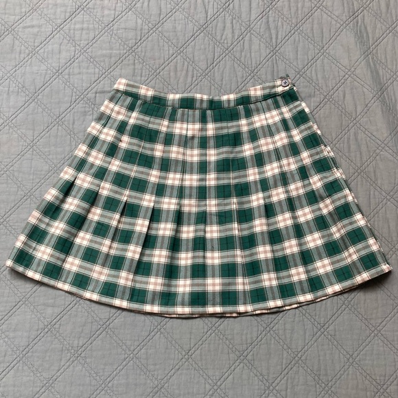 Urban Outfitters Pleated Green Plaid Miniskirt - Picture 2 of 4